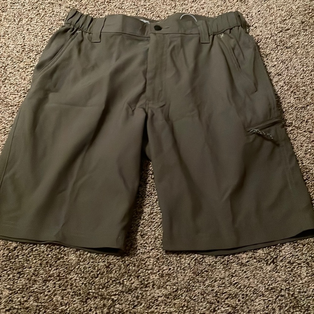 Mens Wrangler Shorts Sz 32 waist